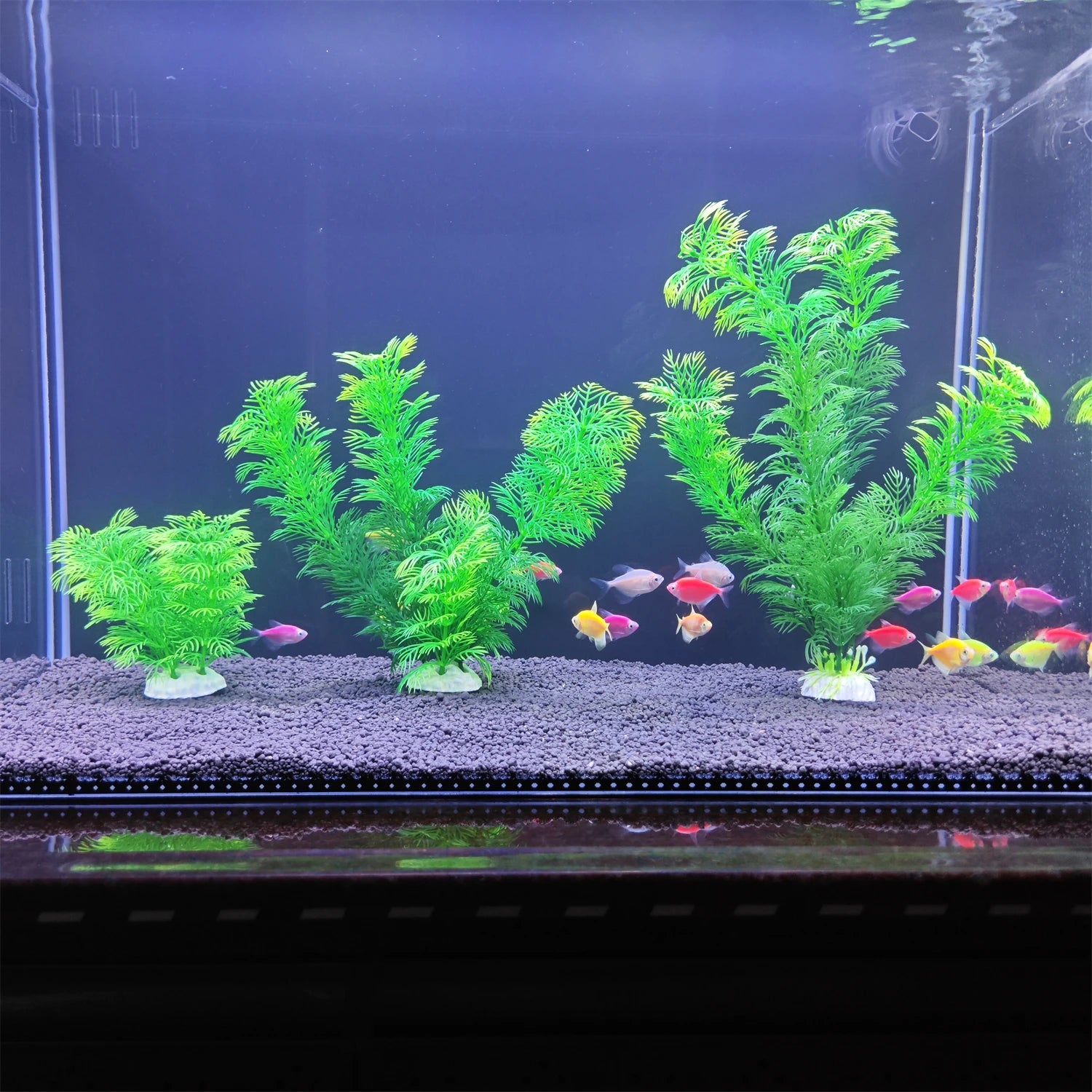 Plastic Aquarium Plant Decoration – Flexible & Realistic